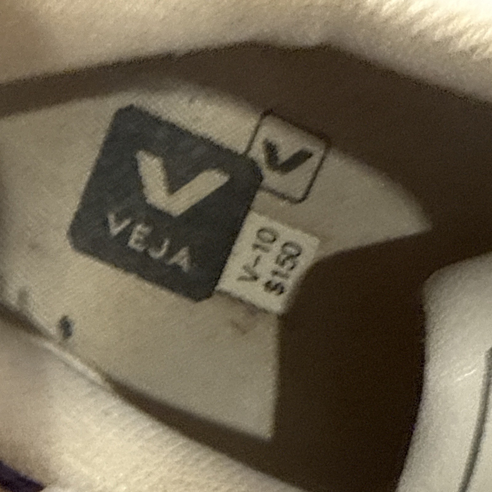 Veja V-10 White Pink Purple Leather Sneakers Women's Size 10 Eur 41 Casual — image 6 of 6